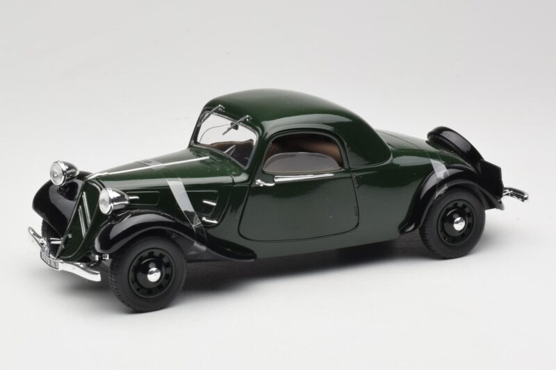 Citroen Traction Avant 11 クーペ グリーン Solido 1:18 8179 メタル