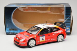 Citroen Xsara T4 WRC #14 P. Bugalski / J-P. Chiaroni WRC 2001 Solido 1:18 9021 メタル - 画像 8/8