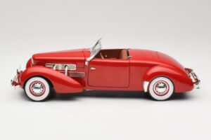 Cord 812 カブリオレ レッド American Muscle 1:18 32158 メタル - 画像 4/8