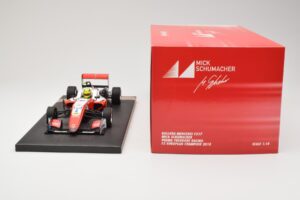 Dallara Mercedes F317 #4 M. Schumacher Prema Theodore Racing European F3 Champion 2018 Minichamps 1:18 517181804 メタル - 画像 6/6