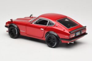 Datsun 240Z S30 レッド Maisto 1:18 32611 メタル - 画像 7/8