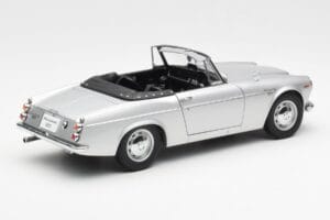 Datsun Fairlady 2000 SR311 ロードスター シルバー AUTOart 1:18 77432 メタル - 画像 3/8