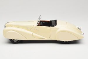 Delahaye カブリオレ クリーム Guiloy 1:18 68580 メタル - 画像 4/8