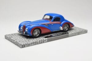Delahaye Type 145 V12 クーペ ブルー レッド Minichamps 1:18 107116121 レジン