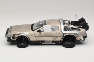 DeLorean DMC-12 Back to the Future Time Machine Sun Star 1:18 2710 メタル - 画像 3/6