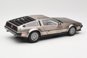 DeLorean DMC-12 LK シルバー Sun Star 1:18 2701 メタル - 画像 3/8