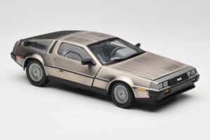 DeLorean DMC-12 LK シルバー Sun Star 1:18 2701 メタル - 画像 6/8