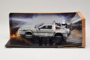 DeLorean DMC-12 Time Machine Back to the Future II Jada 1:24 253255021 メタル