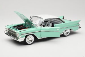 DeSoto Adventurer グリーン American Mint 1:18 92738 メタル - 画像 2/8
