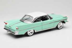 DeSoto Adventurer グリーン American Mint 1:18 92738 メタル - 画像 3/8