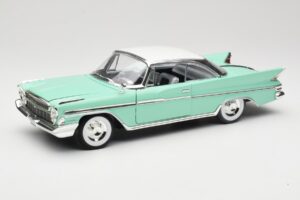 DeSoto Adventurer グリーン American Mint 1:18 92738 メタル