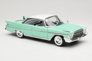 DeSoto Adventurer グリーン American Mint 1:18 92738 メタル - 画像 6/8