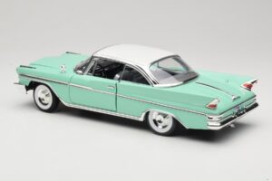 DeSoto Adventurer グリーン American Mint 1:18 92738 メタル - 画像 7/8