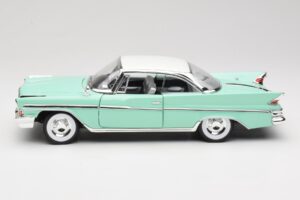 DeSoto Adventurer グリーン Road Signature 1:18 92738-R1 メタル - 画像 4/8