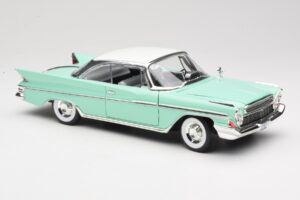 DeSoto Adventurer グリーン Road Signature 1:18 92738-R1 メタル - 画像 6/8
