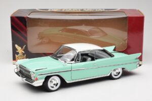 DeSoto Adventurer グリーン Road Signature 1:18 92738-R1 メタル - 画像 8/8