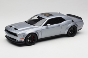 Dodge Challenger SRT Hellcat Redeye シルバー GT Spirit 1:18 GT226 レジン