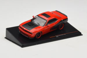 Dodge Challenger SRT8 レッド IXO 1:43 CLC597N メタル - 画像 2/4