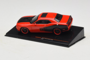 Dodge Challenger SRT8 レッド IXO 1:43 CLC597N メタル - 画像 3/4