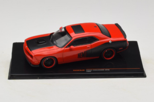 Dodge Challenger SRT8 レッド IXO 1:43 CLC597N メタル