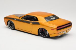 Dodge Challenger Concept ゴールド Maisto 1:18 31320 メタル - 画像 7/8