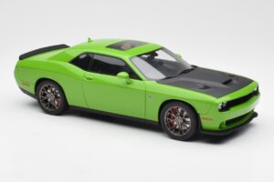Dodge Challenger SRT Hellcat グリーン GT Spirit 1:18 GT168 レジン - 画像 4/6