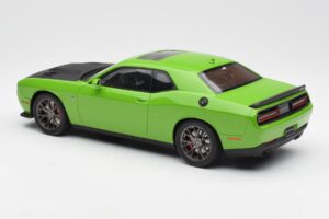 Dodge Challenger SRT Hellcat グリーン GT Spirit 1:18 GT168 レジン - 画像 5/6