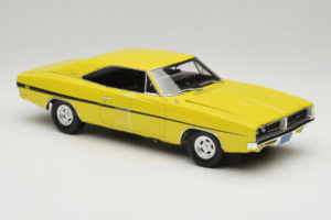 Dodge Charger R/T イエロー Dirty Mary Crazy Larry Auto World 1:18 AWSS101/06 メタル - 画像 6/8