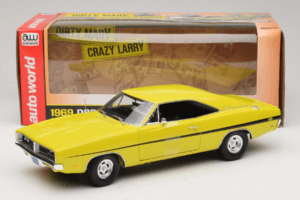 Dodge Charger R/T イエロー Dirty Mary Crazy Larry Auto World 1:18 AWSS101/06 メタル - 画像 8/8