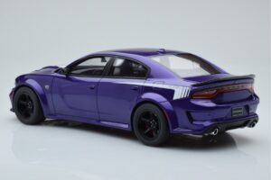 Dodge Charger Super Bee パープル GT Spirit 1:18 GT895 レジン - 画像 5/6