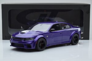 Dodge Charger Super Bee パープル GT Spirit 1:18 GT895 レジン - 画像 6/6