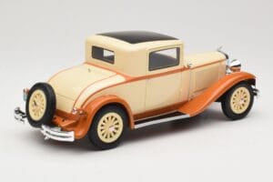 Dodge Eight DG Coupe ベージュ BoS Models 1:18 BOS289 レジン - 画像 2/6
