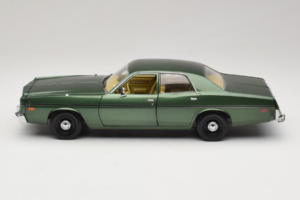 Dodge Monaco グリーン Hunter GreenLight 1:18 19045 メタル - 画像 4/8
