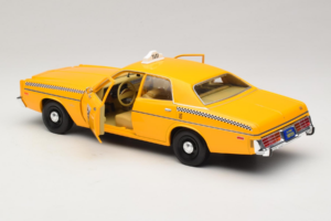 Dodge Monaco Taxi Rocky III GreenLight 1:18 19111 メタル - 画像 5/8