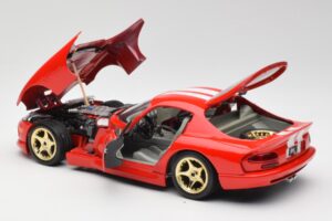 Dodge Viper GTS レッド Bburago 1:18 3075 メタル - 画像 5/8