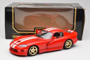Dodge Viper GTS レッド Bburago 1:18 3075 メタル - 画像 8/8