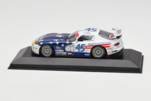 Dodge Viper GTS-R #45 Hezemans / Bunting / Zonca / Gregg Rolex 24 at Daytona 2002 Minichamps 1:43 400021445 メタル