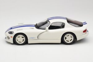 Dodge Viper GTS Stone White GT Spirit 1:18 GT940 レジン - 画像 3/6
