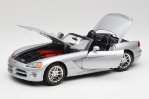 Dodge Viper SRT-10 ブライトシルバー Bburago 1:18 34908 メタル - 画像 2/8