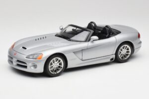 Dodge Viper SRT-10 ブライトシルバー Bburago 1:18 34908 メタル