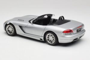 Dodge Viper SRT-10 ブライトシルバー Bburago 1:18 34908 メタル - 画像 7/8