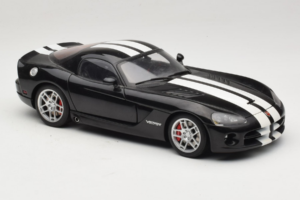 Dodge Viper SRT-10 Coupe ブラック AUTOart 1:18 71712 メタル - 画像 6/8