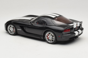 Dodge Viper SRT-10 Coupe ブラック AUTOart 1:18 71712 メタル - 画像 7/8
