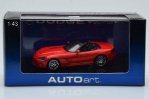 Dodge Viper SRT-10 レッド AUTOart 1:43 51701 メタル - 画像 4/4