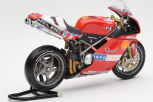 Ducati 998R WSB #1 T. Bayliss Ducati Infostrada 2002 Minichamps 1:12 122021201 メタル - 画像 3/6