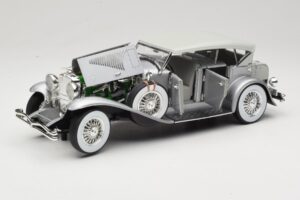 Duesenberg SJ シルバー GreenLight 1:18 13525 メタル - 画像 2/8