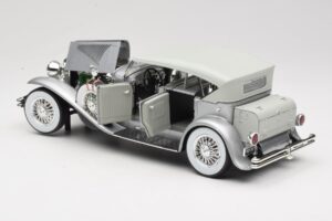 Duesenberg SJ シルバー GreenLight 1:18 13525 メタル - 画像 5/8