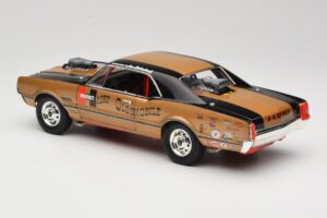 Oldsmobile 442 Hurst Hairy Olds Twin-Engine 4WD 1966 Highway 61 1:18 50089 メタル - 画像 7/8