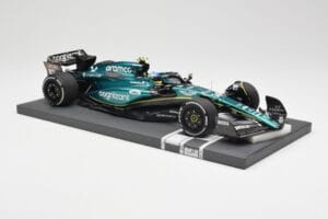 Aston Martin AMR23 #14 F. Alonso 3rd Place Saudi Arabian GP 2023 Minichamps 1:18 117230214 メタル - 画像 4/7