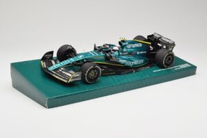 Aston Martin AMR22 #5 S. Vettel Last Race Abu Dhabi GP 2022 Minichamps 1:18 147222205 レジン - 画像 2/7